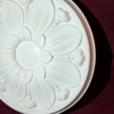 400mm plaster ceiling rose - Leaf and flower design